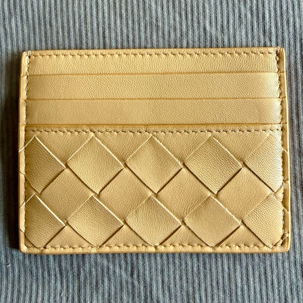 Bottega Veneta Intrecciato Leather Card Holder – Brand New / Never Used